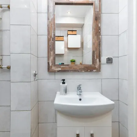 Plac Grunwaldzki Inviting By Bookinghost Апартаменты