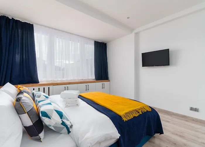 Plac Grunwaldzki Inviting By Bookinghost Apartment *