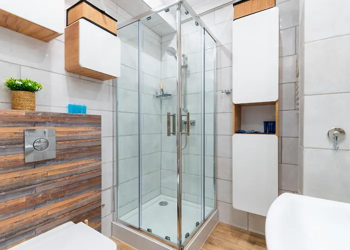 Plac Grunwaldzki Inviting By Bookinghost * Breslau