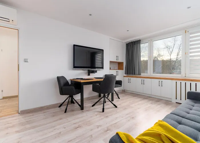 Apartment Plac Grunwaldzki Inviting By Bookinghost *